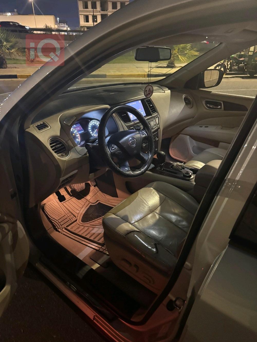Nissan Pathfinder